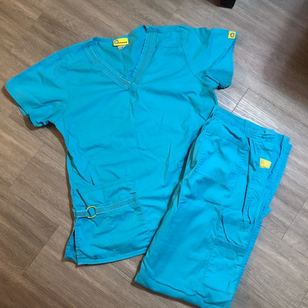 Wink Scrubs, size: Small, so cute!